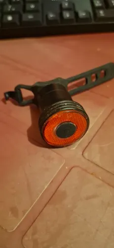 Sinalizador / Farol LED traseiro para bike 