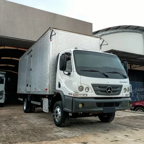 MB ACCELO 1016 BAU SECO 2012