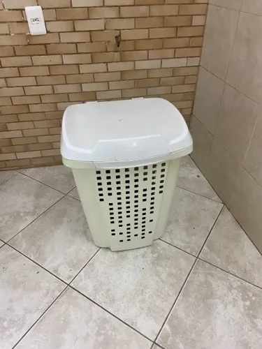 Cesto de roupa suja