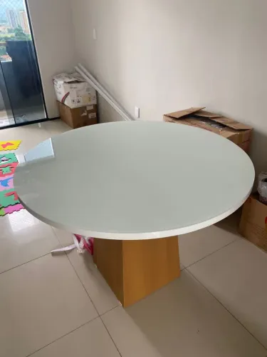 Mesa de Jantar Redonda Luxo com Vidro Laqueado 4mm