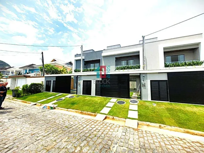 Vargem Pequena | Casa de Condomínio 3 quartos, sendo 3 suites