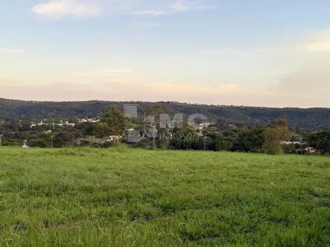 Lote de 2.295,58 mts² no Condomínio de Chácaras Águas da Serra - ÁGIO