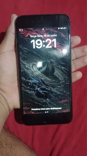 Vendo iPhone 8 Plus funciona tudo normal 