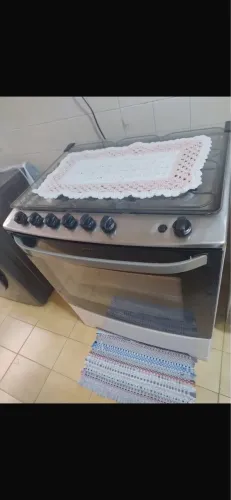 Vendo fogão de 6 bocas