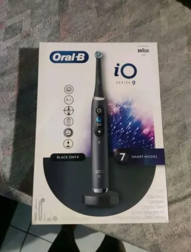 Escova de Dentes Elétrica Oral-B iO9