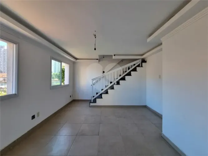 Casa em Condomínio com 107m² 3 Dormitórios Suíte no Jardim Guassu/São Vicente