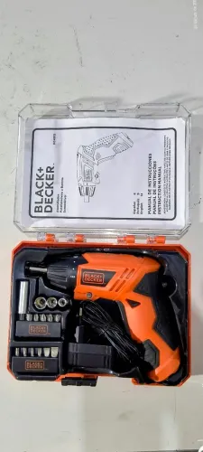 Parafusadeira a Bateria Black & Decker 4.8V KC4815K Nova Com Maleta Completa com Bits