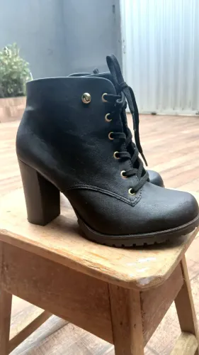 Bota feminina 36