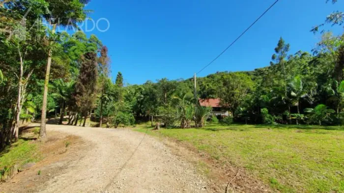 Linda propriedade rural em Luiz Alves! São aproximadamente 3,5 hectares (34.480,00 m²) edi