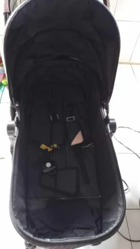 Vendo carrinho de bebê Galzerano