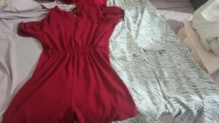 Vendo roupas para mulheres
