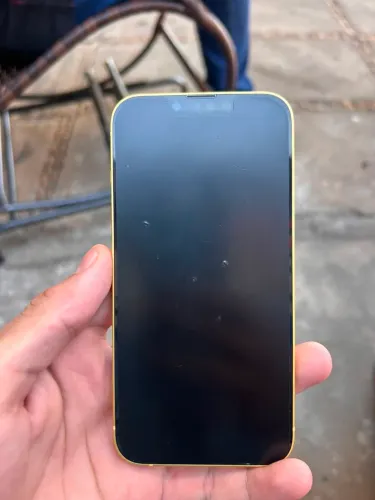 Vendo IPhone 14 ,256gb, 83% bateria , sem detalhes ,tel: *