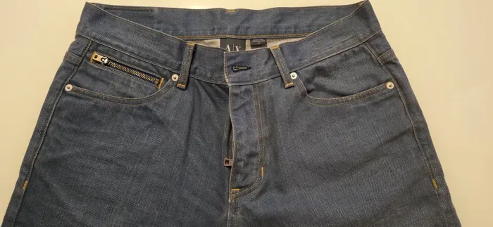 Calça Jeans NOVA Armani Exchange Unissex Tamanho 44