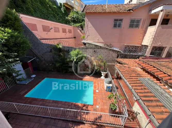 CASA DUPLEX COM POTENCIAL PARA TRIPLEX | 5 QUARTOS (4 SUÍTES) | PISCINA | 3 VAGAS | MÉIER