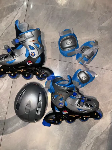 Patins Ajust 34/37 ótimo estado
