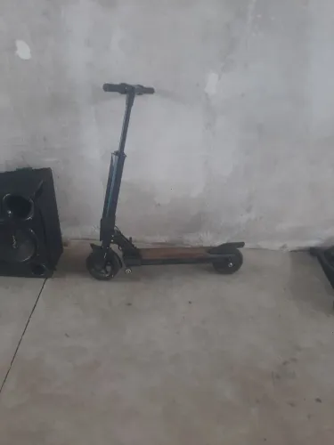 Patinete Novo fora caixa City Pro R-10, sem bateria, otimo estado uso! Gratidao!o