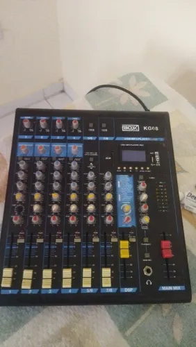 Mesa de som Box kg08