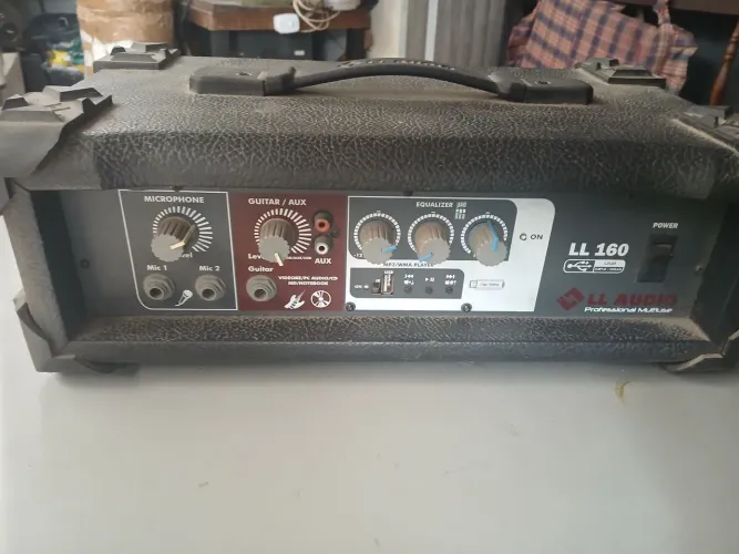 Amplificador LL 160 - Profissional - Entrada Mic / Aux / USB