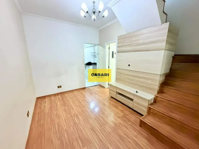 Sobrado para Alugar no Serraria em Diadema | 3 Dormitórios, Terraço e 150 m²