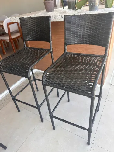 Duas banquetas fibra sintética