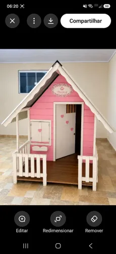 Casinha de boneca semi nova