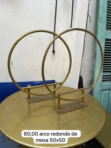 MINI ARCO DE FESTA PARA MESA - 50cm X 50cm