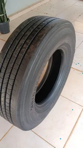 Pneus 295 80 22.5