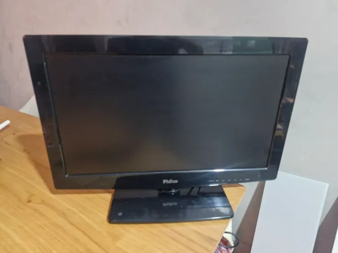TV led 19 polegadas smart antiga