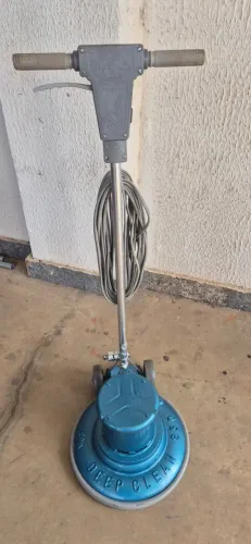 Enceradeira industrial DEEPCLEAN 350mm 127V semi nova e revisada.
