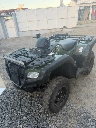 Quadriciclo Honda 2025