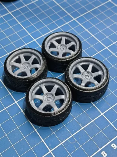 Rodas para miniaturas TE 37 escala 1/18
