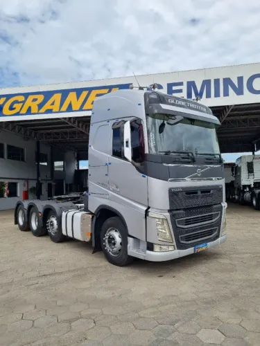 VOLVO FH 460 8X2 19/20 - FINANCIAMOS