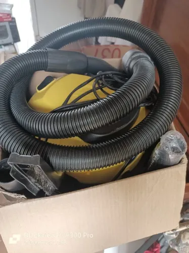 Aspirador para facilita sua limpeza .obs troco por armário de cozinha em bom estado.