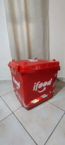 Baú para moto semi novo