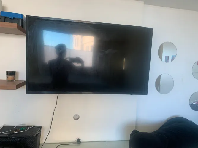 Tv 42 polegadas com smart hub Amazon 