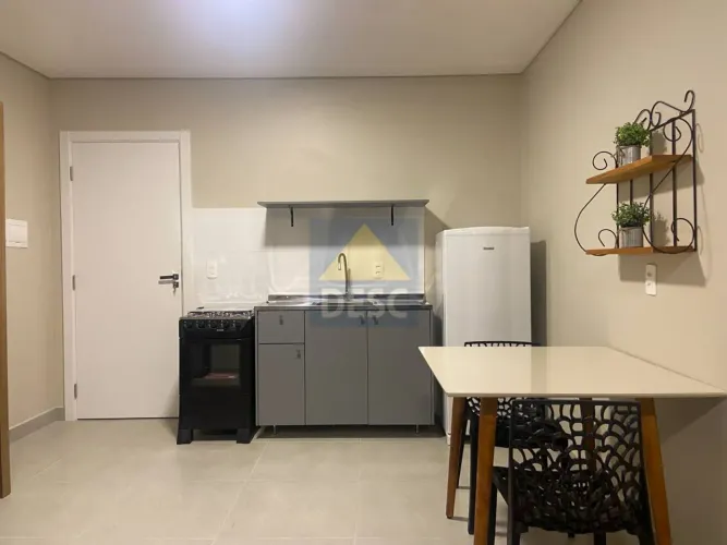 Studio para Locação Anual Mobiliado Próximo a Passarela da Barra em Balneário Camboriú
