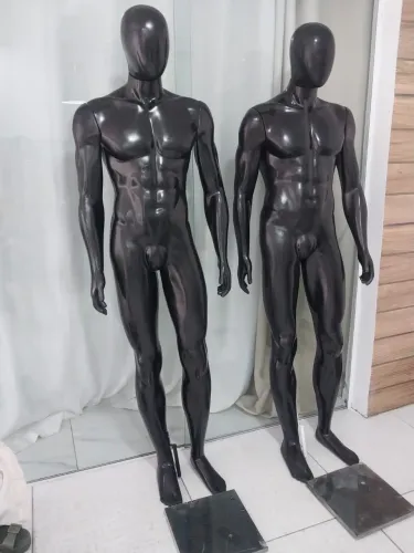 manequins masculinos