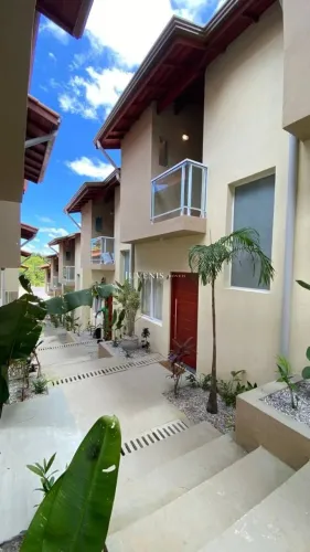 CASA À VENDA EM CONDOMÍNIO FECHADO A 250 METROS DA PRAIA DE SANTIAGO SÃO SEBASTIÃO
