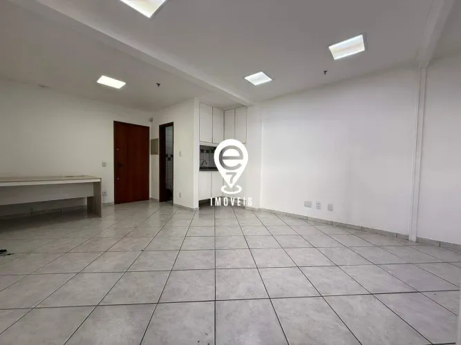 Sala Comercial com 2 vagas próximo ao Metrô Praça da Árvore