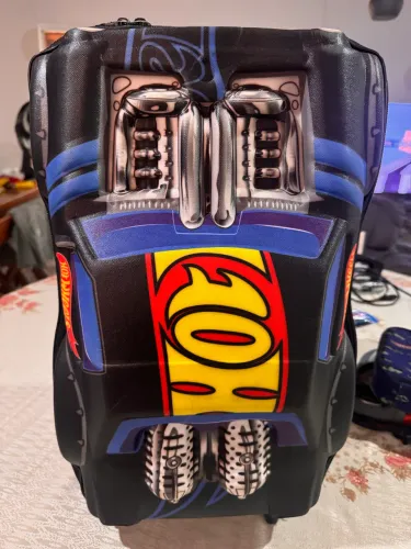 Kit de mochila, lancheira e estojo hotwheels 3 D