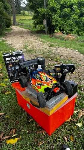 Automodelo Xray XB8 1/8 Nitro - Completo com Muitos Extras