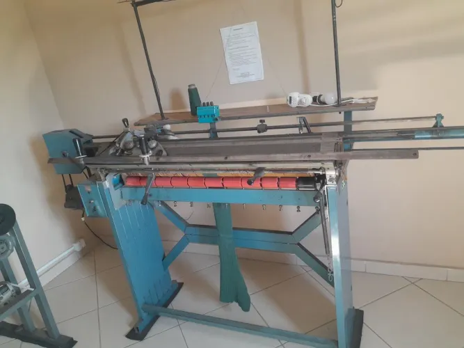 Venda de máquina retilínea coopo 10 eltrica