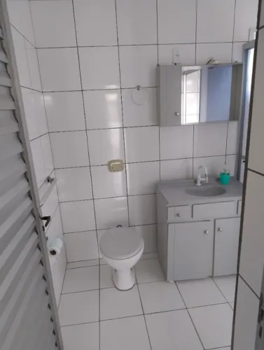 Armário de banheiro