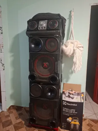 Troco com uma jbl 320 ou 710