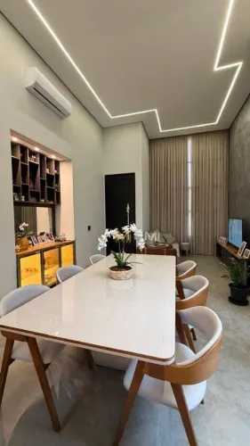 Casa com 3 dormitórios à venda, 170 m² por R$ 1.200.000,00 - Parque Residencial Terras de