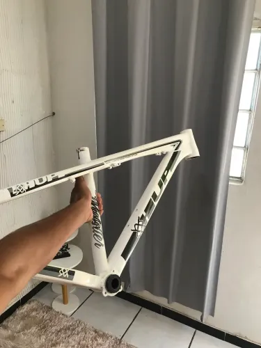 Vendo Quadro Hupi Whistler 2019