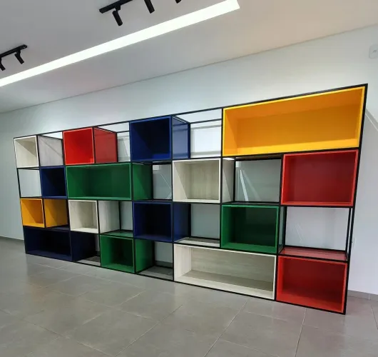 Prateleiras Coloridas MDF e Metalom