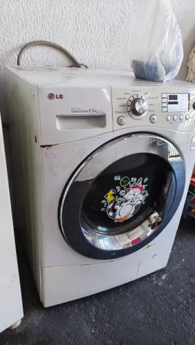 Máquina lava e seca da LG precisa de manutenção