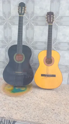 2 violões por 160 reais semi novos 