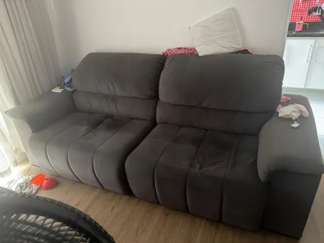Vende-se sofá retrátil- NÃO ENTREGO